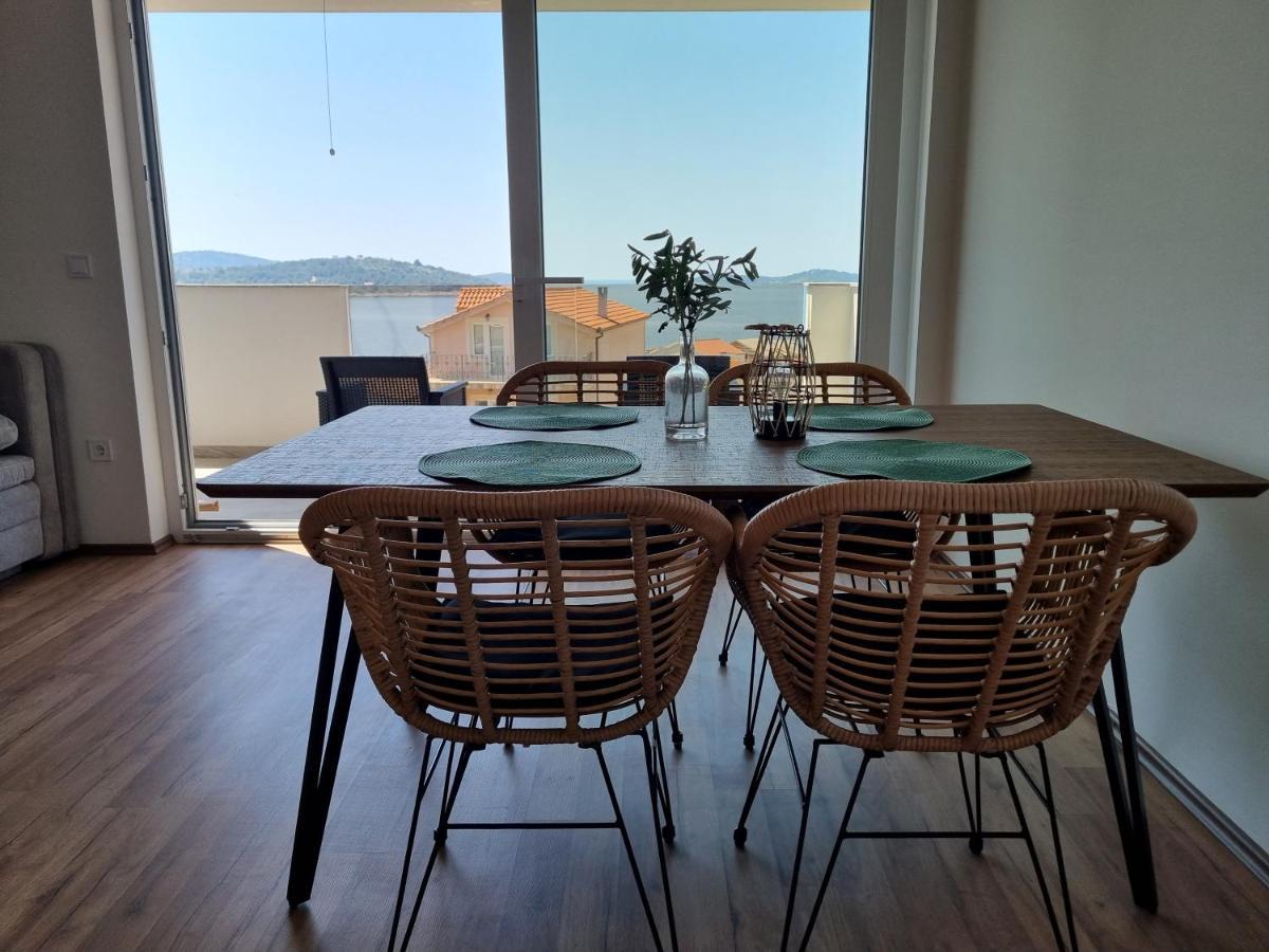 Sea View Apartment Рогозница Экстерьер фото