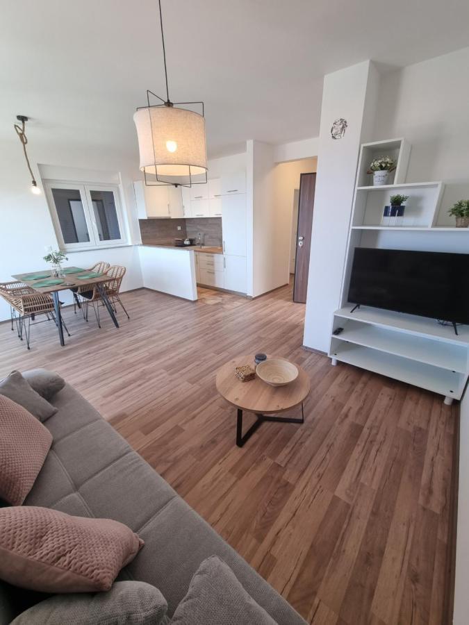 Sea View Apartment Рогозница Экстерьер фото